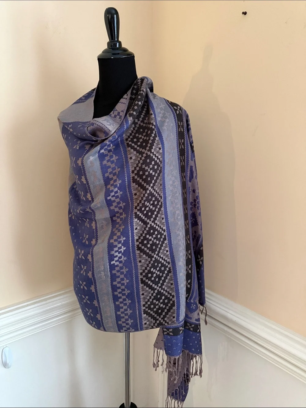 Jacquard‎ Patterned Fringe Shawl in Lavender and Tan Multicolor One Size